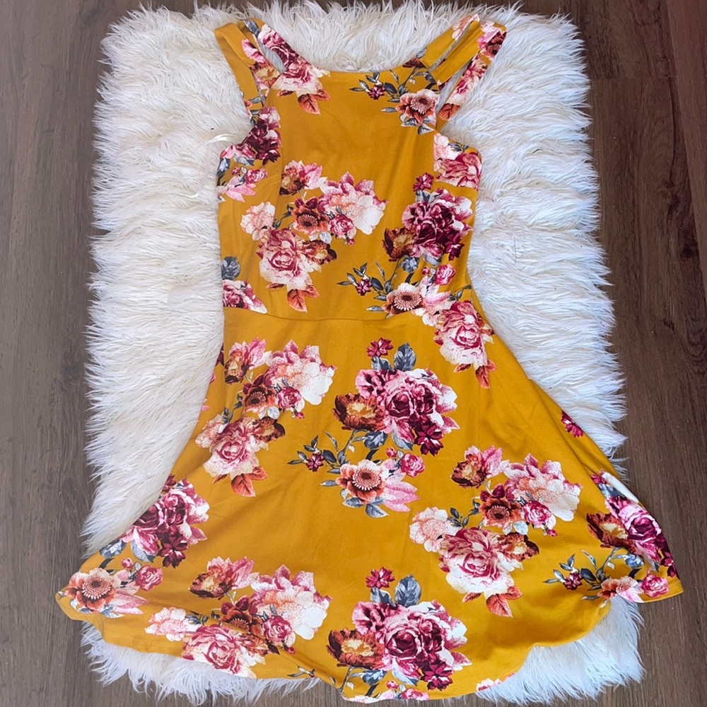 Iz Byer Juniors Yellow Floral Dress